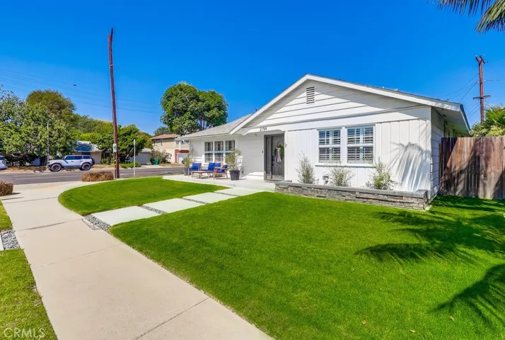 2154 Kallin Avenue, Long Beach, California 90815