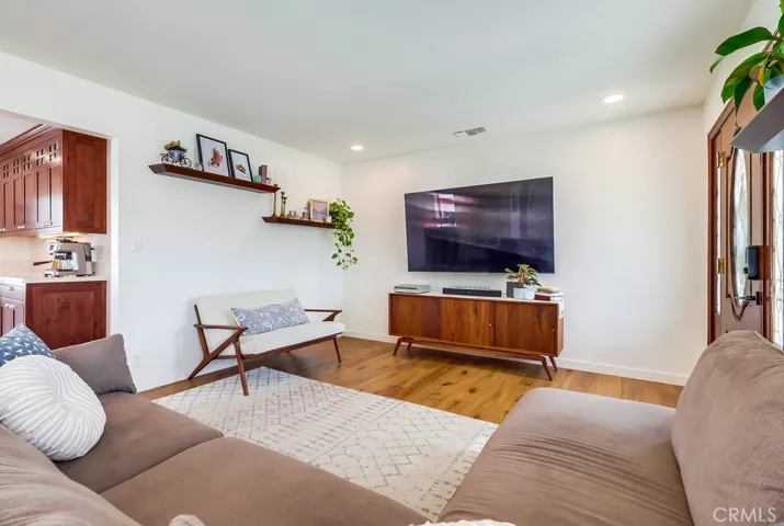 2154 Kallin Avenue, Long Beach, California 90815