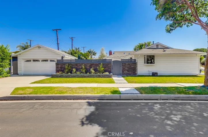2154 Kallin Avenue, Long Beach, California 90815