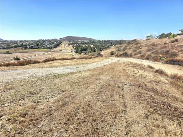 30925 Nicolas Road, Temecula, California 92591