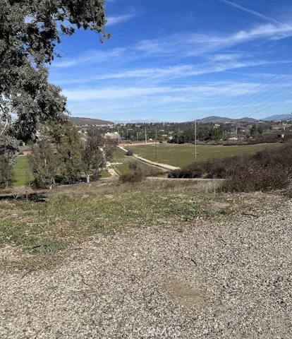 30925 Nicolas Road, Temecula, California 92591
