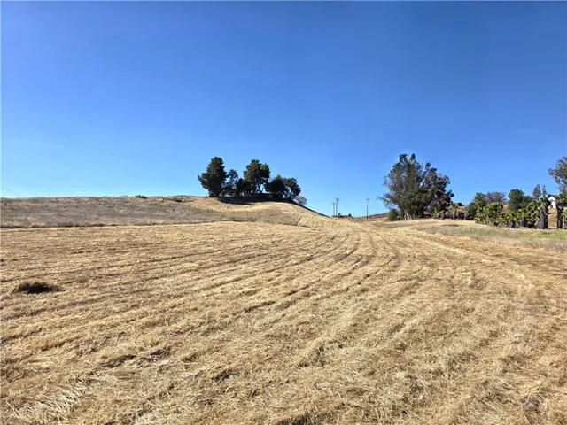 30925 Nicolas Road, Temecula, California 92591
