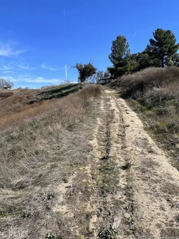 30925 Nicolas Road, Temecula, California 92591
