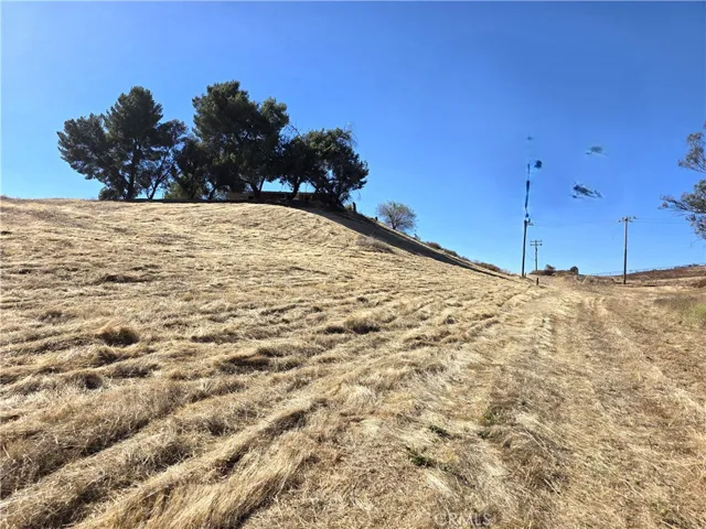 30925 Nicolas Road, Temecula, California 92591