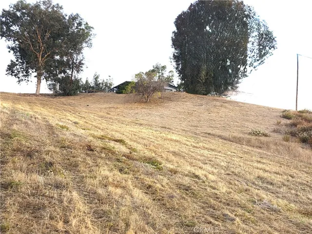 30925 Nicolas Road, Temecula, California 92591