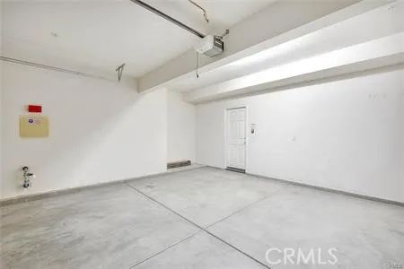 15995 Yosemite Street, Victorville, California 92394 home-pic-10