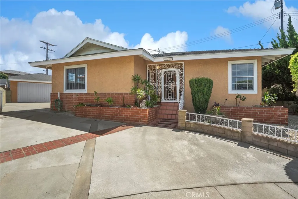 1956 W 231st Street, Torrance, California 90501 home-pic-40