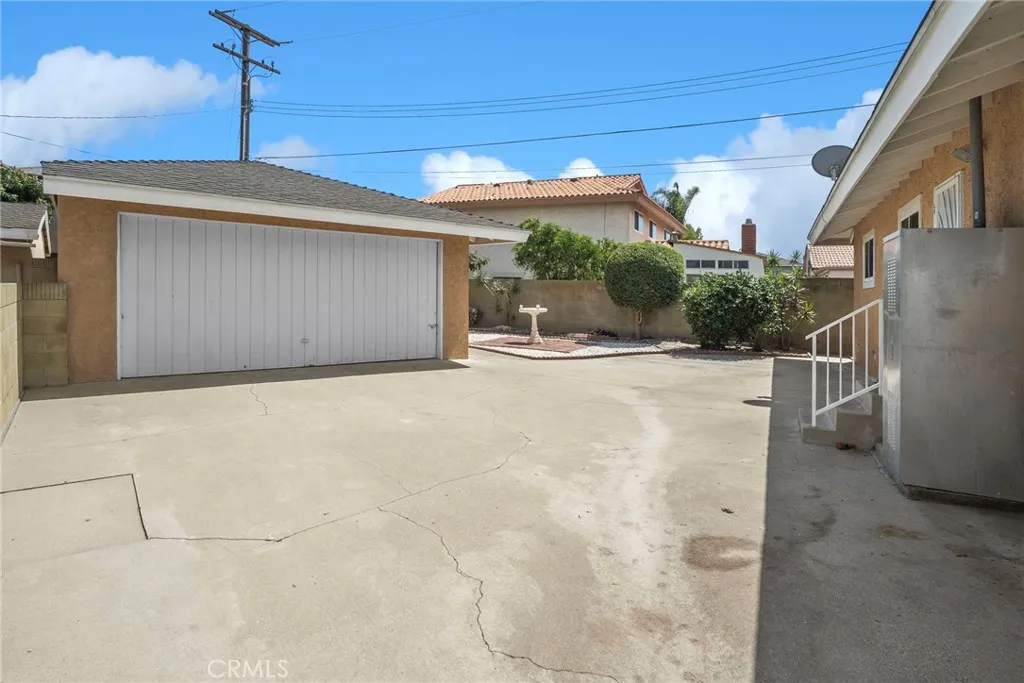 1956 W 231st Street, Torrance, California 90501 home-pic-34