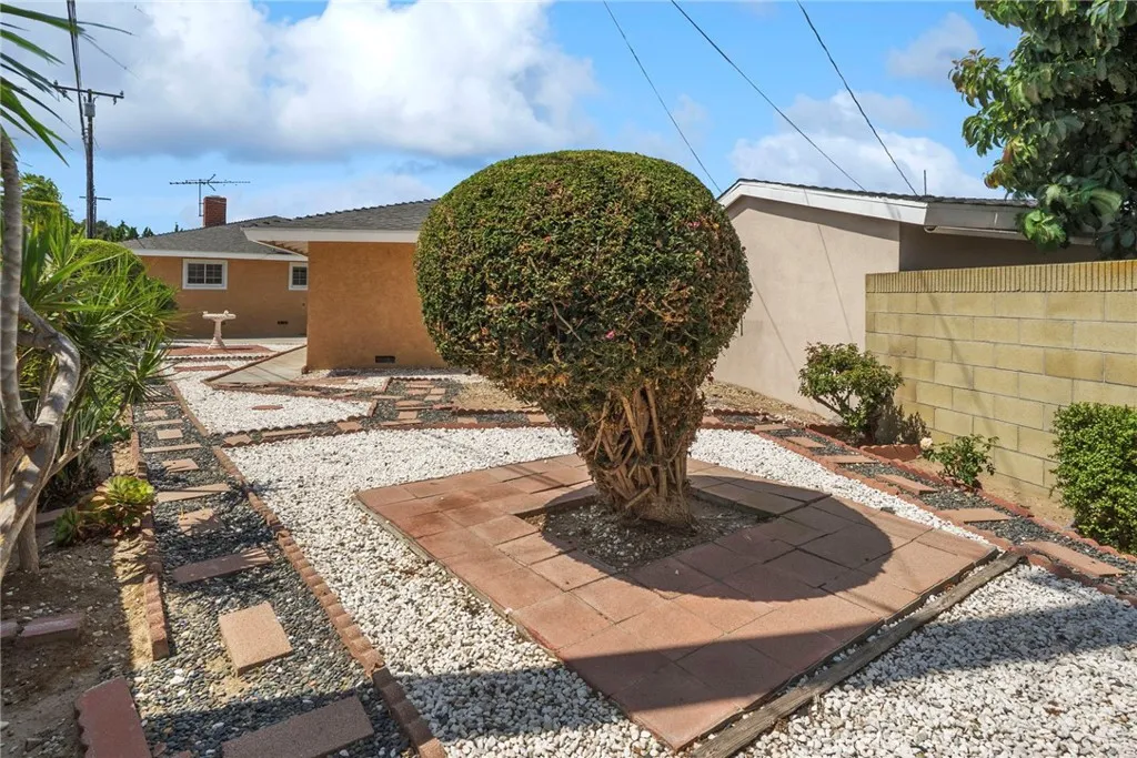 1956 W 231st Street, Torrance, California 90501 home-pic-32