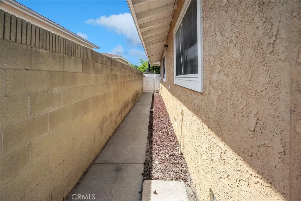 1956 W 231st Street, Torrance, California 90501 home-pic-36