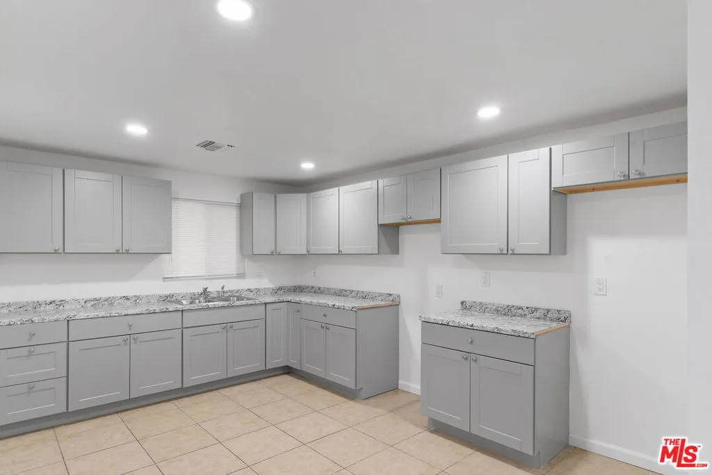 66895 Buena Vista Avenue, Desert Hot Springs, California 92240 home-pic-12