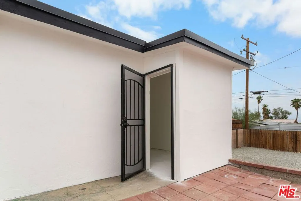 66895 Buena Vista Avenue, Desert Hot Springs, California 92240 home-pic-18