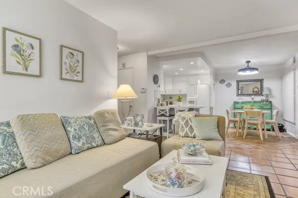 15155 Sherman Way 14, Van Nuys, California 91405 home-pic-8