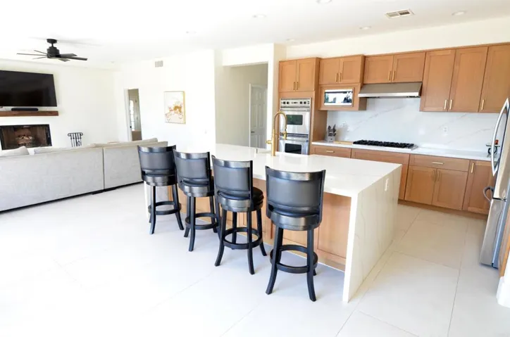 3721 Donna, Carlsbad, California 92008