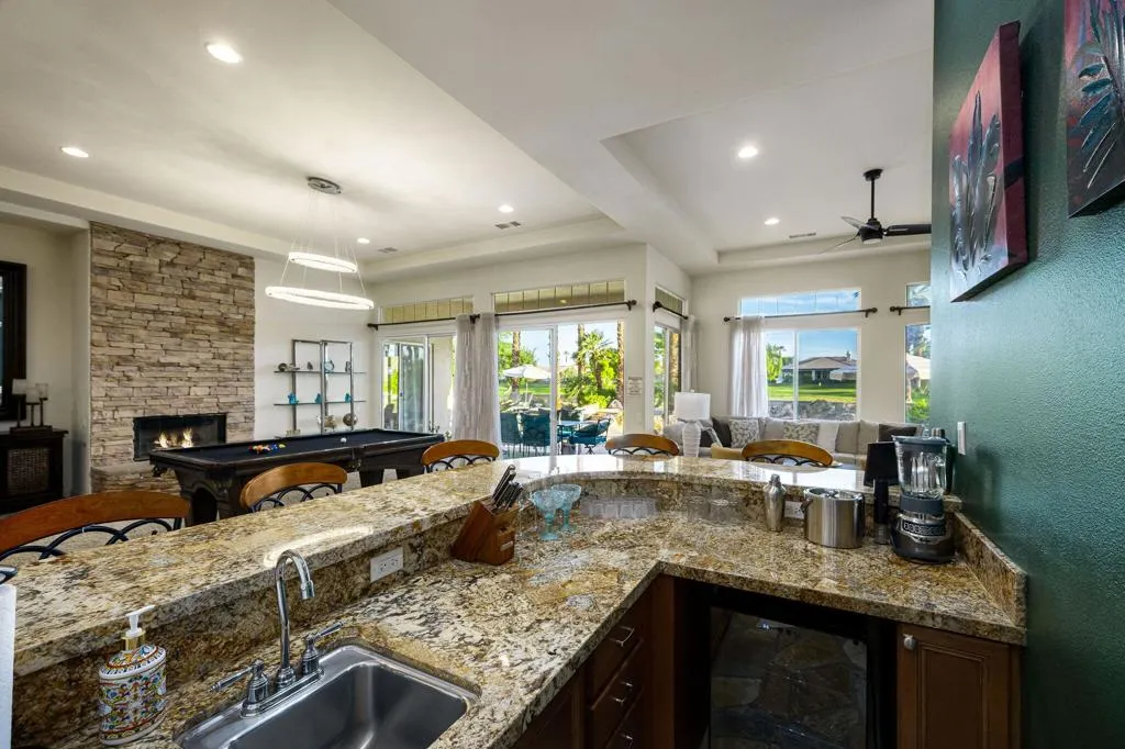 81390 Golf View Drive, La Quinta, California 92253 home-pic-9