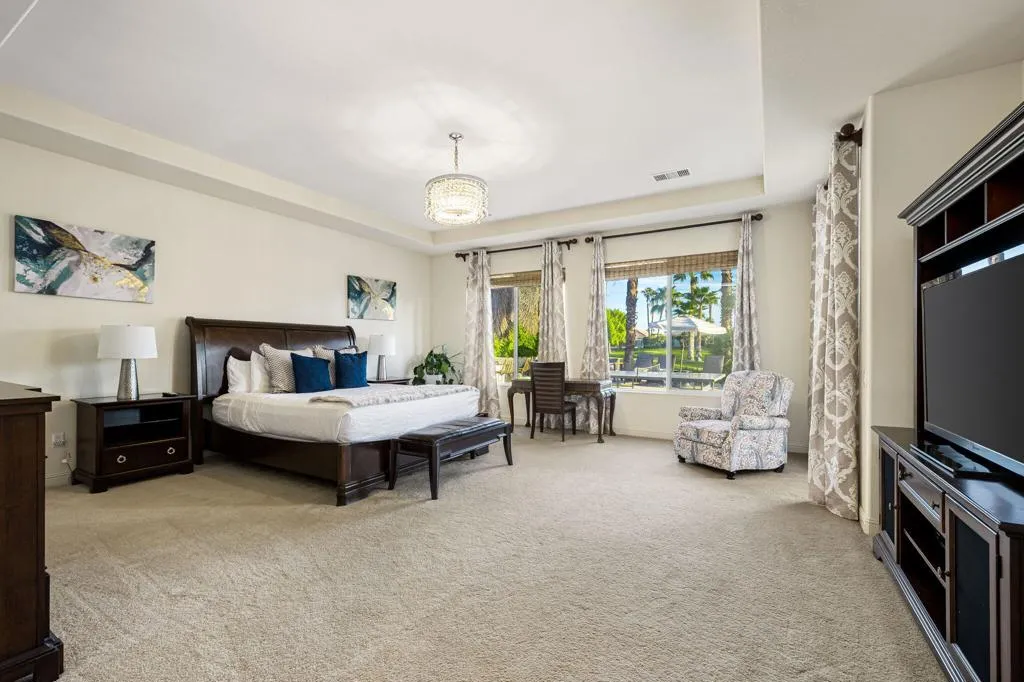 81390 Golf View Drive, La Quinta, California 92253 home-pic-3