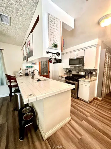 3346 Sunnyside Drive, Riverside, California 92506