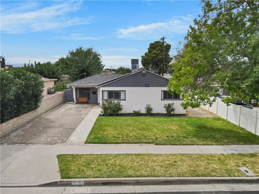 44325 3rd Street E, Lancaster, California 93535 home-pic-35