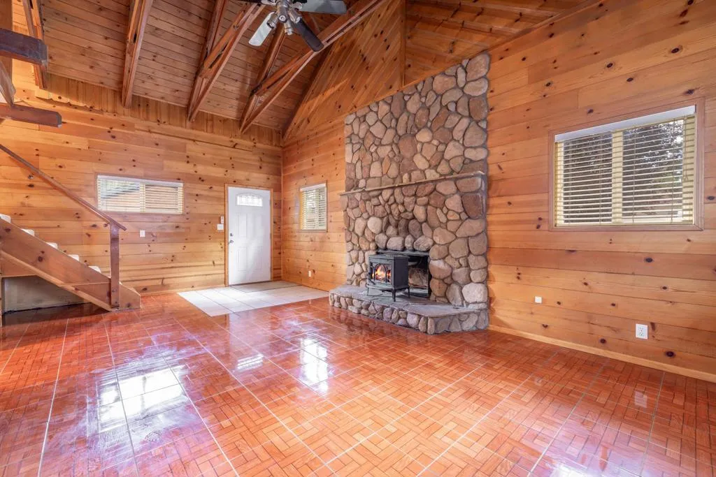 605 Elysian Boulevard, Big Bear, California 92314 home-pic-2