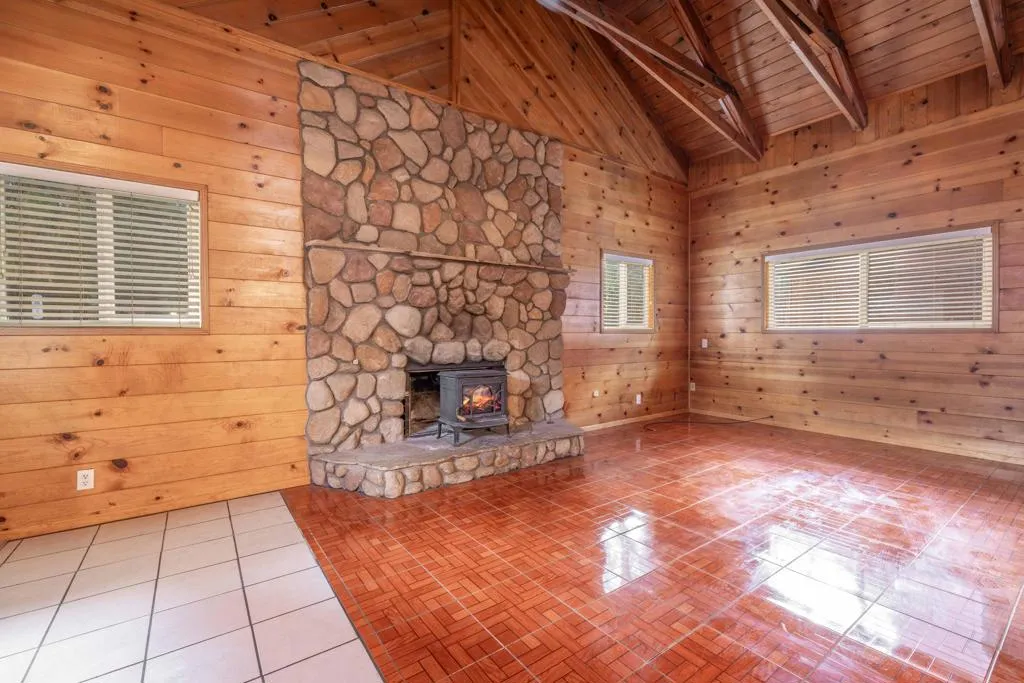 605 Elysian Boulevard, Big Bear, California 92314 home-pic-3