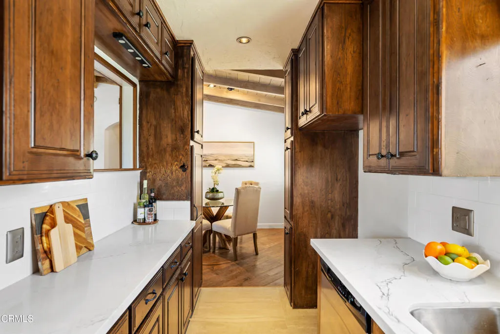 3715 Sunset Lane, Oxnard, California 93035 home-pic-13