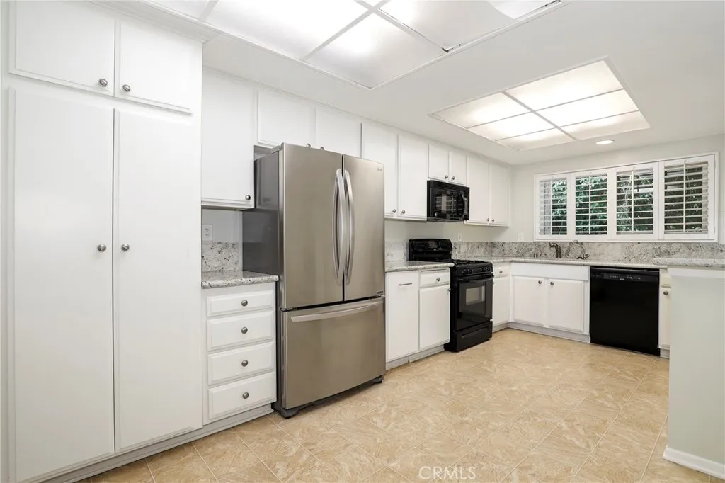 4321 Matilija Avenue 1, Sherman Oaks, California 91423 home-pic-12