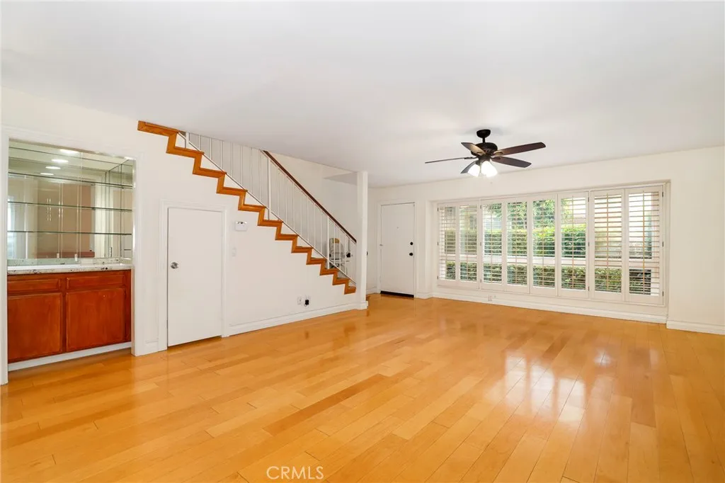 4321 Matilija Avenue 1, Sherman Oaks, California 91423 home-pic-4