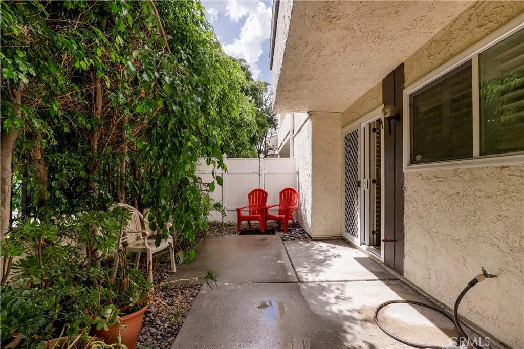 4321 Matilija Avenue 1, Sherman Oaks, California 91423 home-pic-34