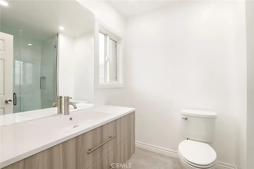 4321 Matilija Avenue 1, Sherman Oaks, California 91423 home-pic-30