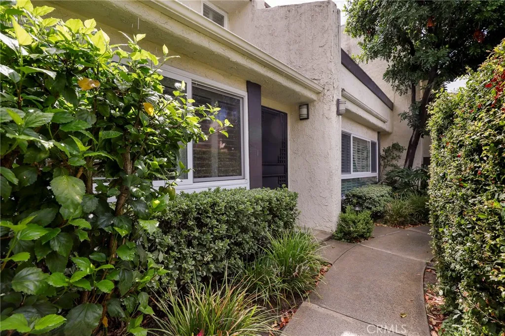 4321 Matilija Avenue 1, Sherman Oaks, California 91423 home-pic-3