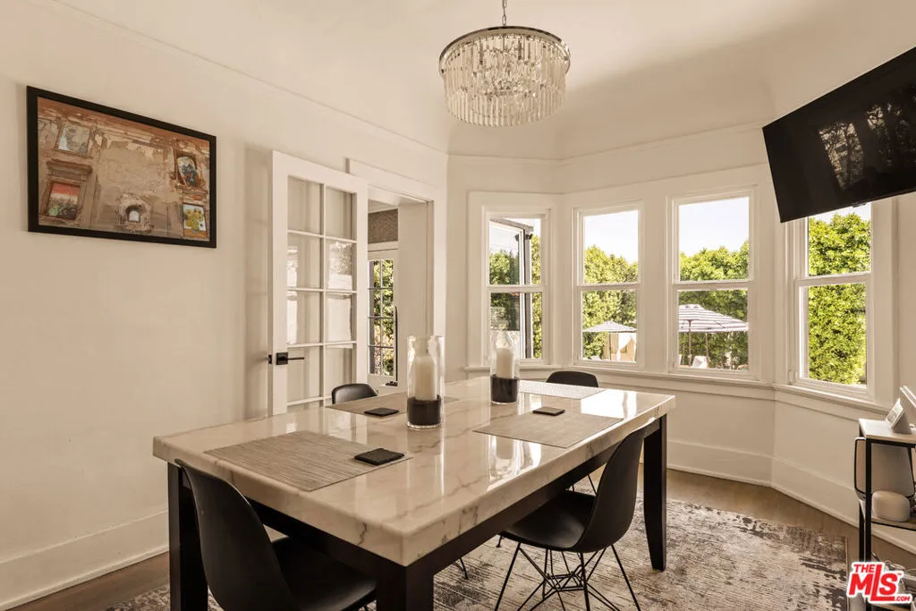 564 N Normandie Avenue, Los Angeles, California 90004 home-pic-10