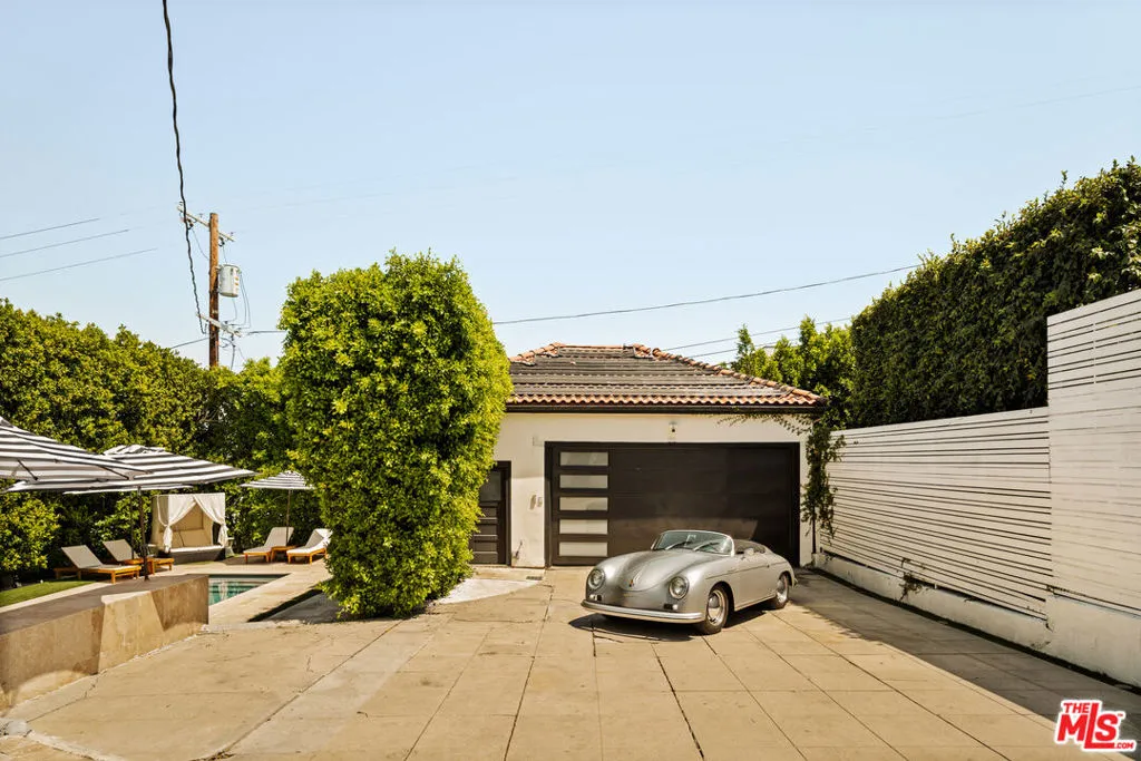 564 N Normandie Avenue, Los Angeles, California 90004 home-pic-25