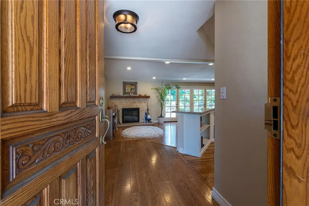 1359 Cedarview Drive, Claremont, California 91711 home-pic-2