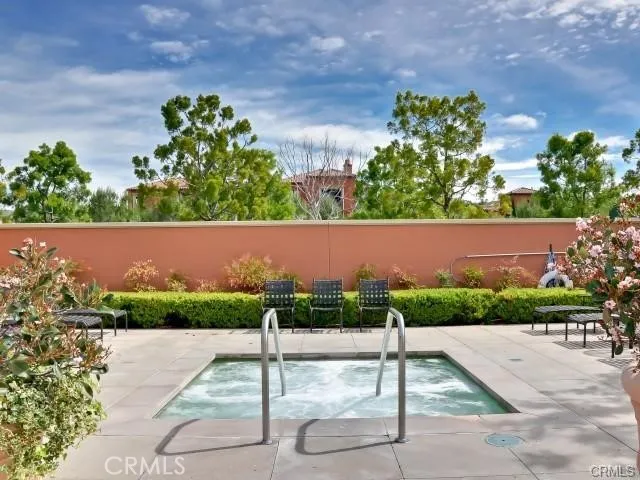 502 Trailblaze, Irvine, California 92618