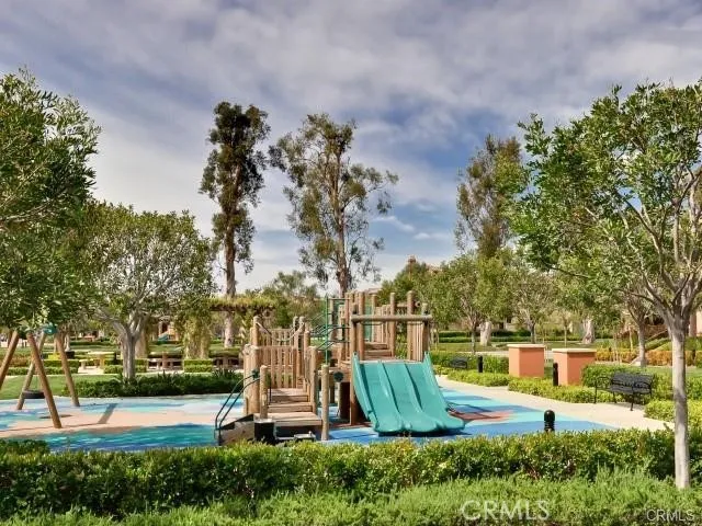 502 Trailblaze, Irvine, California 92618