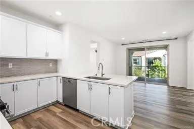 502 Trailblaze, Irvine, California 92618