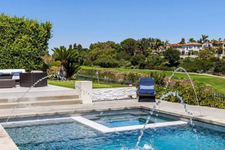 7124 Aviara Dr, Carlsbad, California 92011