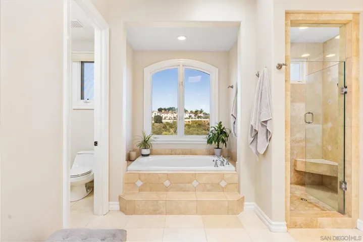 7124 Aviara Dr, Carlsbad, California 92011