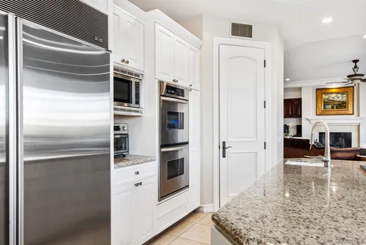 7124 Aviara Dr, Carlsbad, California 92011
