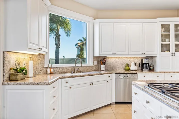7124 Aviara Dr, Carlsbad, California 92011
