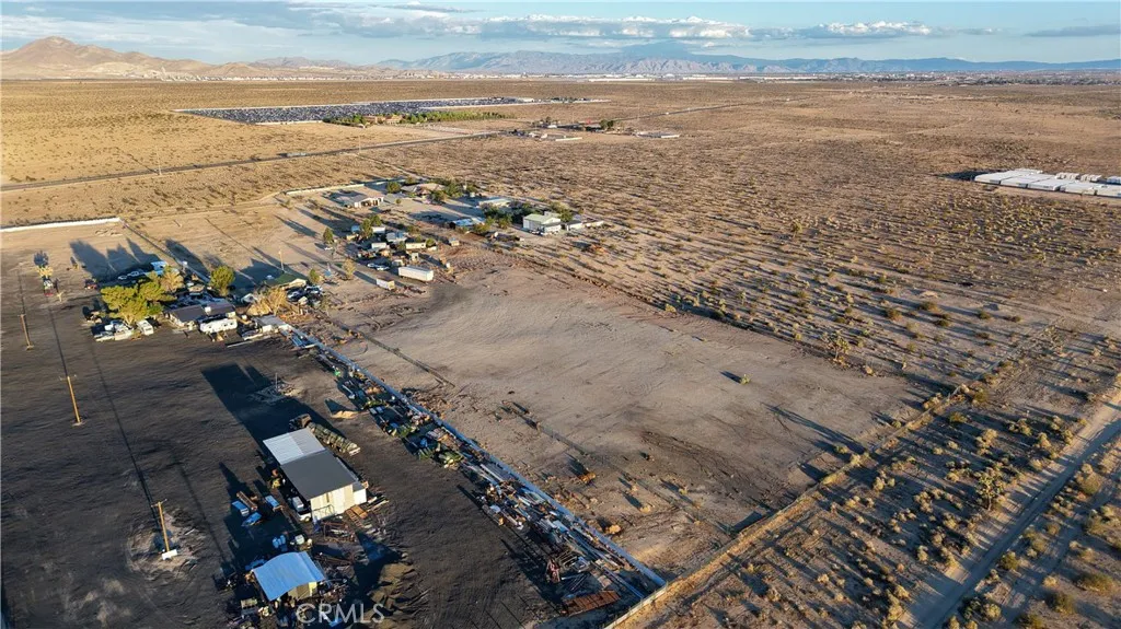 20825 Aster Road, Adelanto, California 92301 home-pic-25
