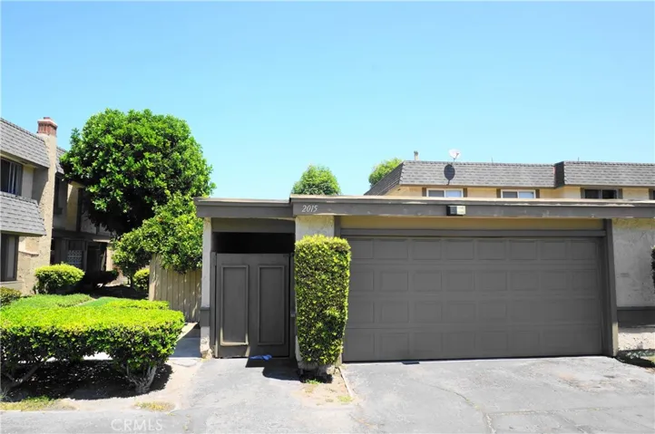 2015 E Saddlewood Lane, Anaheim, California 92806