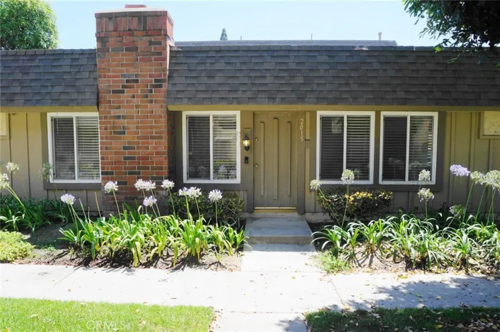 2015 E Saddlewood Lane, Anaheim, California 92806