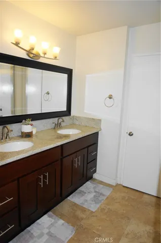 2015 E Saddlewood Lane, Anaheim, California 92806