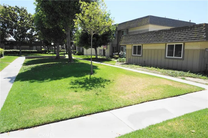 2015 E Saddlewood Lane, Anaheim, California 92806