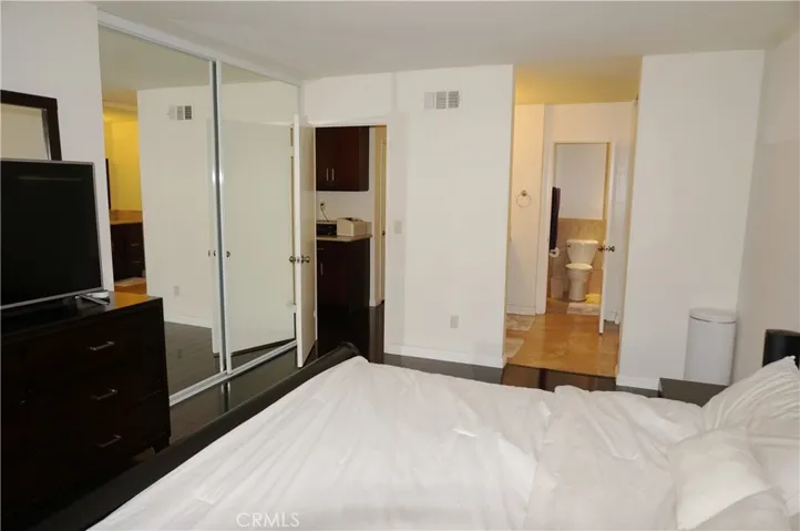 2015 E Saddlewood Lane, Anaheim, California 92806