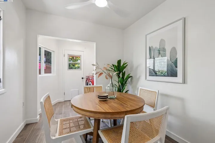 1336 Fernside, Alameda, California 94501-0000