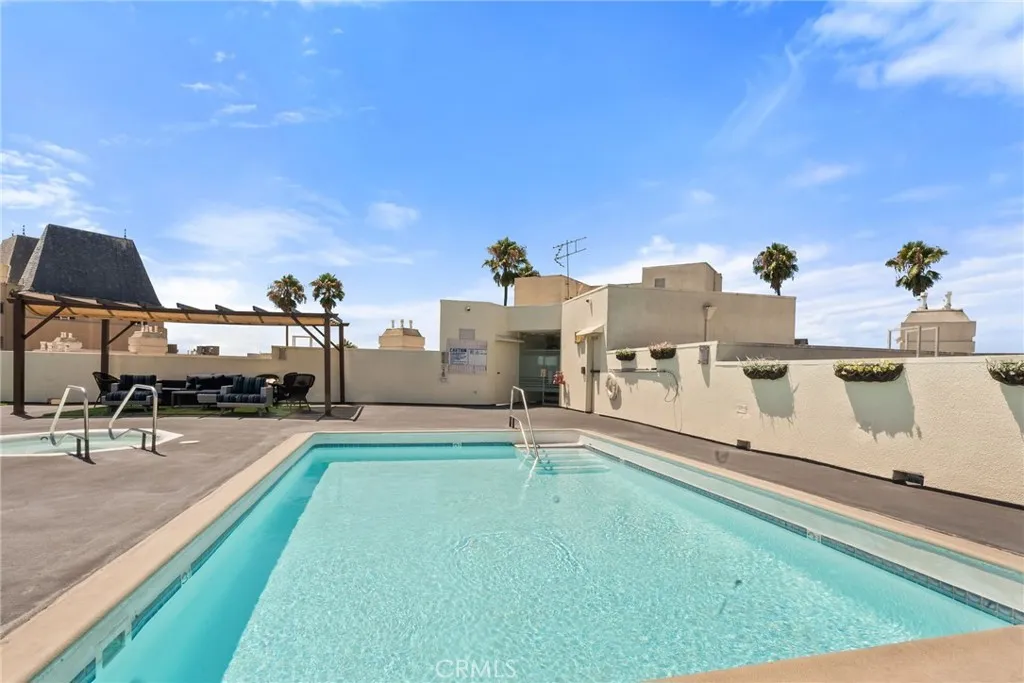 620 S Gramercy Place 412, Los Angeles, California 90005 home-pic-25