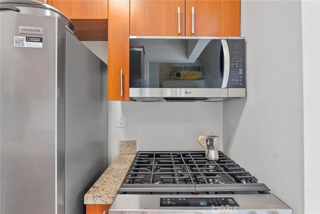 620 S Gramercy Place 412, Los Angeles, California 90005 home-pic-8
