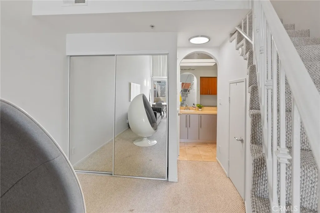 620 S Gramercy Place 412, Los Angeles, California 90005 home-pic-13